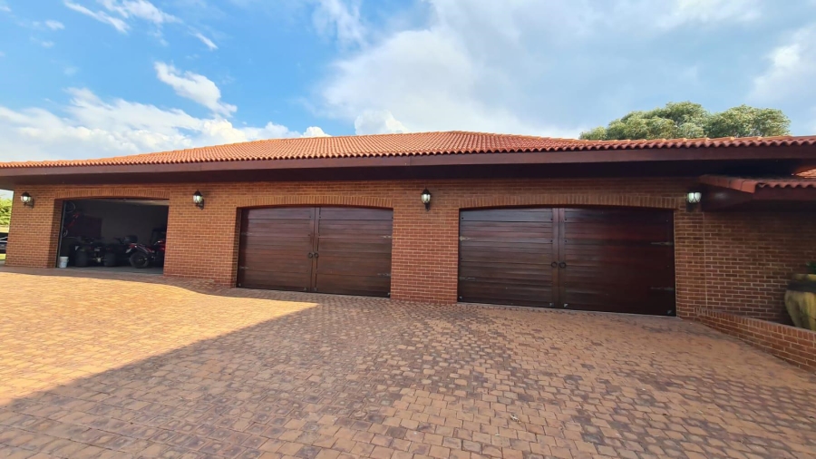 4 Bedroom Property for Sale in Oranjeville Free State